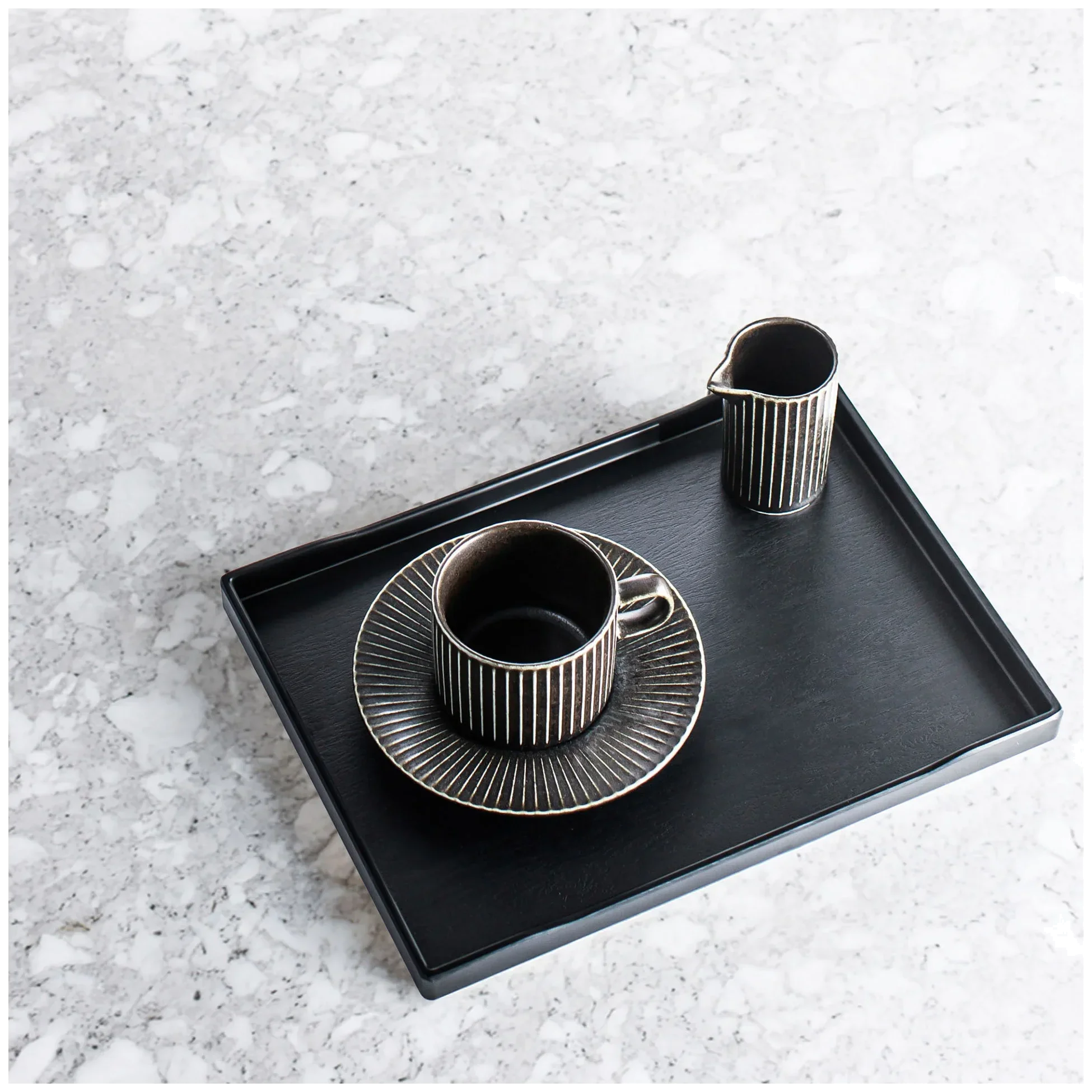 Taca ZEN z melaminy 30 x 22 x 2,3 cm czarna / VERLO