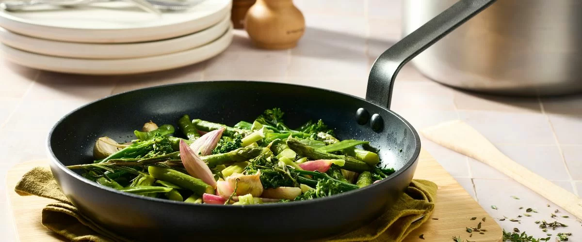 Patelnie ceramiczne – nowa odsłona powłoki non-stick